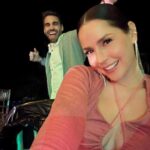 Carmen Villalobos Instagram - Nada mejor que terminar el año rodeada de la familia, los amigos y el amor❤️🤗! Que sea un gran 2024 para cada uno de ustedes mi gente bonita! Que haya salud, trabajito, felicidad y prosperidad🥂Que este nuevo año esté lleno de risas, éxitos y fortaleza para superar los obstáculos que se nos presentarán en el camino 💪🏼! Un beso gigante ❤️🤗❤️ Feliz año nuevooooooooooooo 🥳