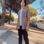 Carmine Buschini Instagram - Savignano sul Rubicone, 1 Luglio Ho sempre creduto che uno dei segreti per essere felici è non prendersi mai troppo sul serio: circondatevi di persone con cui poter essere autentici e che vi ricordino quanto è bello sentirsi liberi, lasciarsi andare e scompigliarsi ogni tanto. Ed a voi cosa fa sentire veramente liberi? Vi penso, un abbraccio 🧡