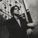 Carmine Buschini Instagram - Milano, 8 Dicembre Vi capita mai di avere nostalgia di epoche mai vissute? A volte mi chiedo davvero come sarebbe stato vivere nel passato. 😊 Vi abbraccio forte! 💙