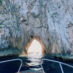 Carmine Buschini Instagram - Capri, 23 Agosto La mia quotidianità è fatta di cose semplici e genuine ma meravigliose, non posso che esserne sempre grato. Un forte abbraccio a tutti! 💙