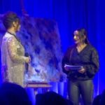 Carola Häggkvist Instagram – Kulturminister Parisa Liljestrands fantastiskt fina tal i samband med att Carola förärades med regeringens belöningsmedalj i guld av åttonde storleken Illis quorum meruere labores. /Lollo Sjaunja, Team Carola @sverigesregering @riksdagensverige @filadelfiaconventioncenter @filadelfiakyrkan