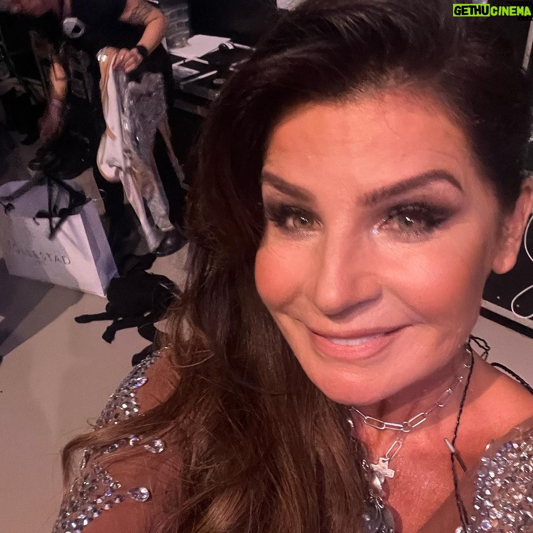 Carola Häggkvist Instagram - SOMMAR - 2024 kommer att bli vild i Norge för mig!! Mye på gång nu. Här är några av de festivaler som är klara; 21.06.2024 OverOslo (Grefsenkollen), Oslo, 12.07.2024 Tysnesfest, Tysnes, 01.08.2024 Foynhagen, Tønsberg, 02.08.2024 Wrigtegaarden, Langesund, 03.08.2024 Fjordfesten, Sandefjord, 31.08.2024 Sarpsborgsfestivalen, Sarpsborg… och lite till - TBC. 🎶♥️🙌🏼🔛💃🏽 Håper att vi ses!! #allthingslivenorway #carolainorge #carolakonsert Och, jaaa .. det kommer att bli stora sommarkonserter i Sverige i sommar & även i Finland och Åland. VÄLKOMNA att ladda batterierna tillsammans med mig. 🫶🏼🚀 Norge, Norway
