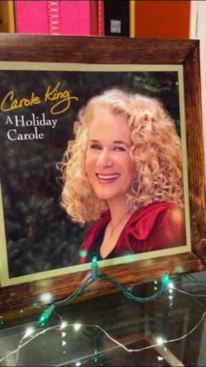 Carole King Instagram - ‘A Holiday Carole’ available on vinyl in the Official Carole King Online Store (link in bio).
Carole King’s classic holiday album, originally released in 2011. Produced by her daughter Louise Goffin, the Grammy nominated album’s 12 songs artfully blend the sacred and the secular with an eclectic mix of well-chosen standards and newly-written material.