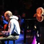 Carole King Instagram - Flashback to 16 years ago: #CaroleKing and #JamesTaylor returned to the Troubadour in November 2007 to celebrate the venue's 50th anniversary. Their original band members #DannyKortchmar, #LelandSklar & #RussellKunkel joined them for the 3 night run. These shows inspired the Troubadour Reunion Tour which traveled to Australia, New Zealand, Japan and North America during 2010. The album "Live at the Troubadour" was released in that same year. 📷 @elissa_kline Were any of you at the Troubador show in 2007?