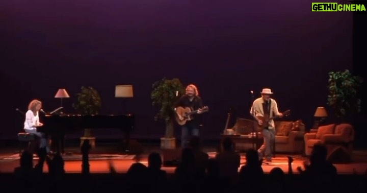 Carole King Instagram - Doing the Locomotion Living Room Tour 2005 @therealgaryburr #rudyguess #goffinkingsongs