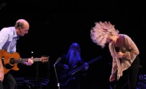 Carole King Instagram - Troubadour Reunion Tour, 2010
 #JamesTaylor & #LelandSklar

📷 @elissa_kline