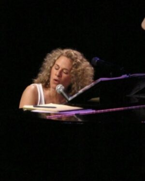 Carole King Instagram - Carole King & 🎹 

📷: Carole King Family Archives 1946, 
Sony Music Archives 1959,
Jim McCrary 1970, @elissa_kline 2004, @louisegoffinmusic 2019,
 RRHOF 2021