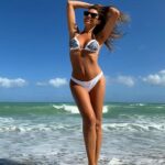 Carolina Ardohain Instagram - @findmycondo 🌊🌊🌊 @beltranvicuna_ @beniciovicunaardohain @anagarciamoritan 🕶️ @infinitbypampita 👙 @sweetlady_ok