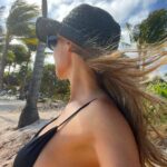 Carolina Ardohain Instagram - @grandpalladiumrivieramaya #familyselection #cumplepampita 🌊🌊🌊 👙 @sweetlady_ok 🕶️ @infinitbypampita 👒 @paz.hats by Pampita Grand Palladium Riviera Maya Resort & Spa