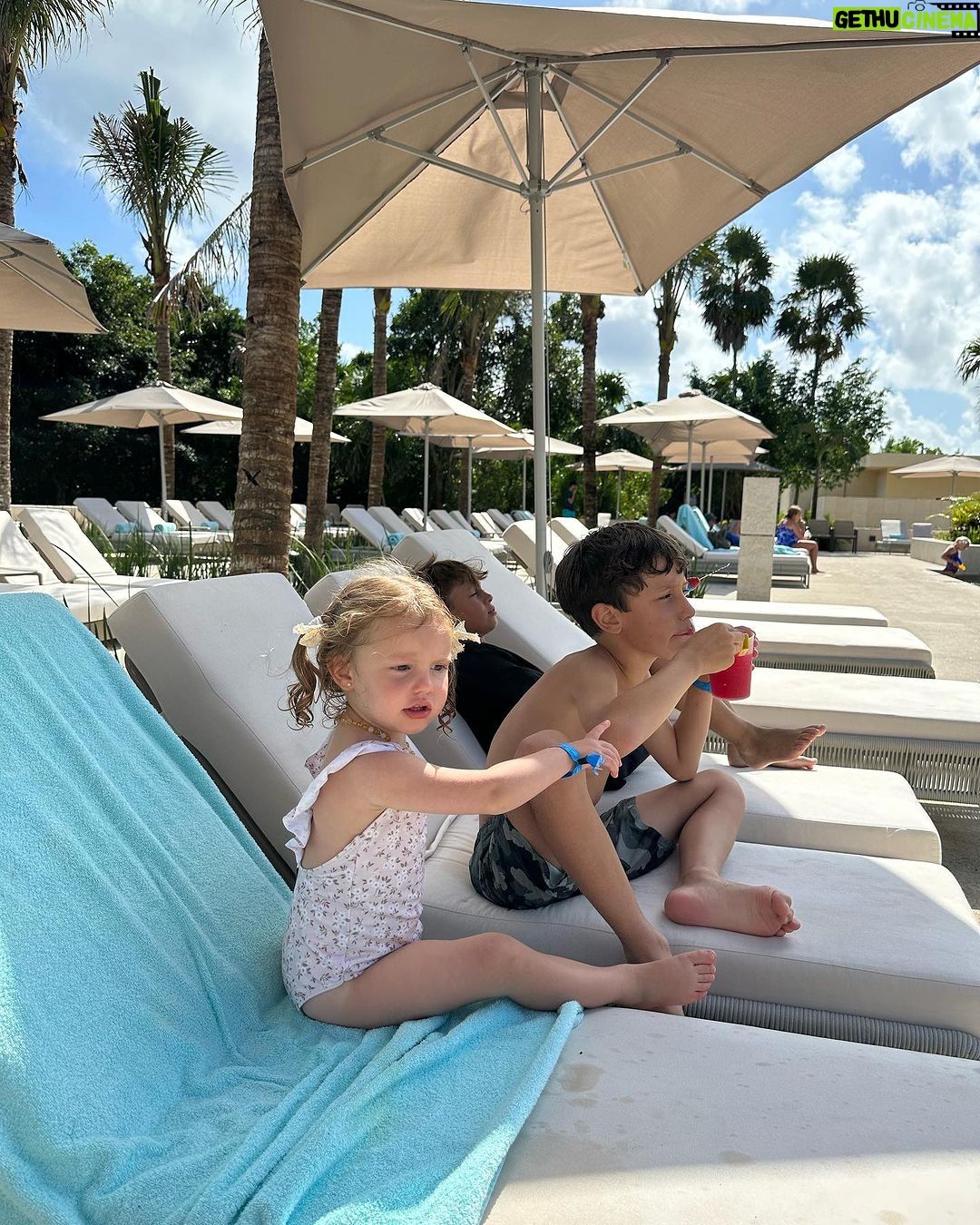 Carolina Ardohain Instagram - @grandpalladiumrivieramaya #familyselection #cumplepampita 💦💦💦