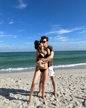 Carolina Ardohain Instagram - 💕 @robergmoritan 
Mi mejor fotógrafo 👌📸

@lennoxhotelmiamibeach