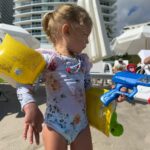 Carolina Ardohain Instagram – @findmycondo el mejor dato para las vacaciones más divertidas en Miami! 👌🌊🏄🏽

👙 @sweetlady_ok
🕶️ @infinitbypampita

@beltranvicuna_ 
@beniciovicunaardohain 
@anagarciamoritan
