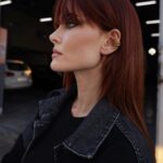 Caroline Receveur Instagram - On Friday we wear Black 🖤 My fav @reccparis jacket is on sale! 🛒 recc-paris.com Dubai Design District