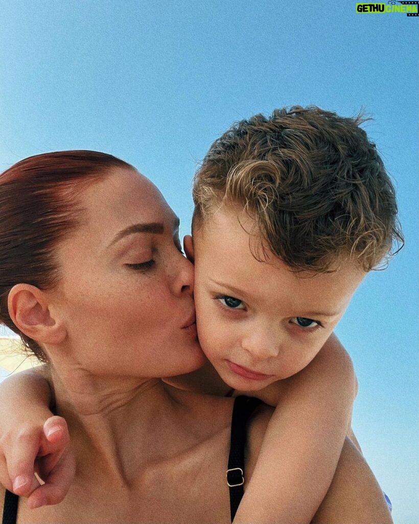 Caroline Receveur Instagram - And in this world, he is my world 🖤 Kite beach, Jumeirah, Dubai