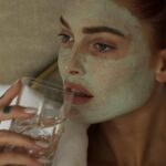 Caroline Receveur Instagram - Favorite weekly routine 💦 Mon masque Magnifica de chez @sanoflore et une bonne dose d’hydration sont mes meilleurs alliés pour une peau saine 🤍 Jusqu’au 29/09–> -20% avec le code SANO20 sur le site de @sanoflore, dès 50€ d’achat. *Non cumulable avec les offres en cours