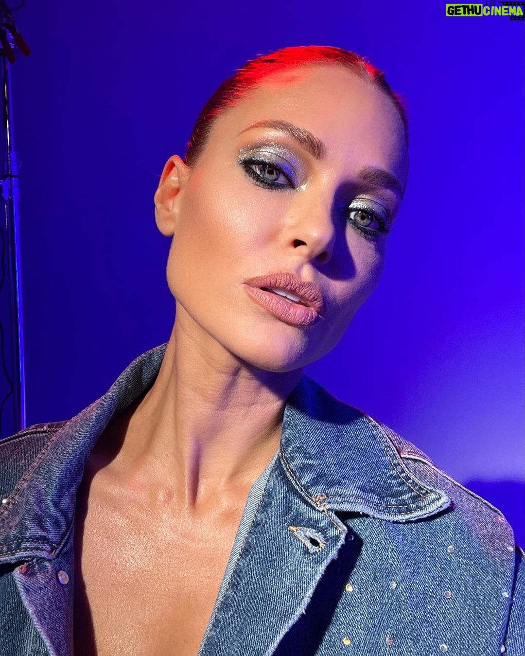 Caroline Receveur Instagram - Ce look, ce photoshoot, cette campagne @cosmicgoddess!🥹🙏🏻💙 STAY TUNED 🛸 Dubai Design District