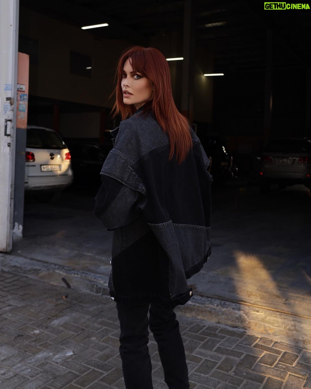 Caroline Receveur Instagram - On Friday we wear Black 🖤 My fav @reccparis jacket is on sale! 🛒 recc-paris.com Dubai Design District