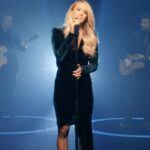Carrie Underwood Instagram - Have Yourself A Merry Little Christmas now…🎄#behindthesong #MyGift 🎁✨ ▶️strm.to/mygiftspecialedition