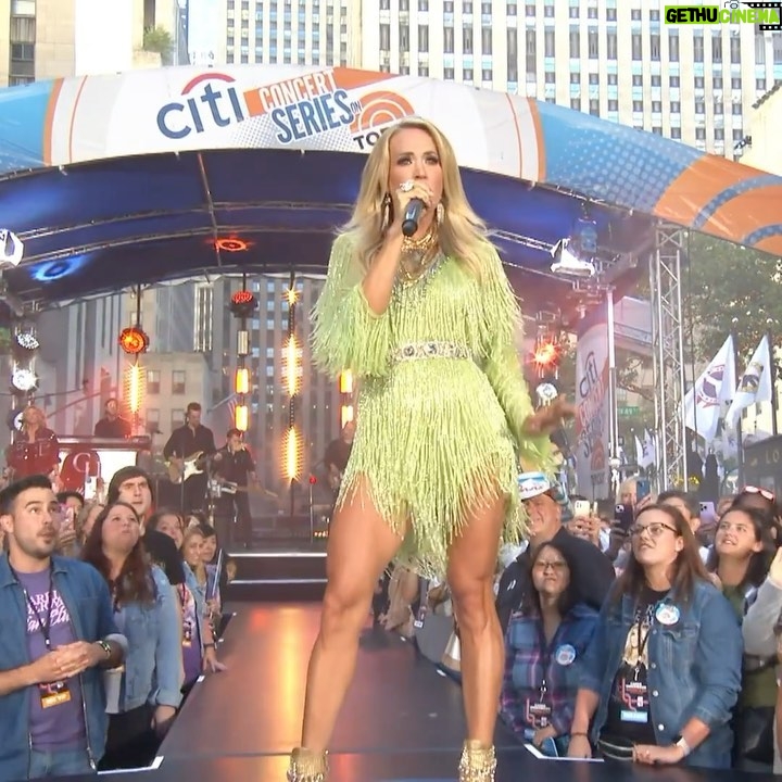 Carrie Underwood Instagram - Watch a live performance of “Out Of That Truck” from the @todayshow !  #DenimAndRhinestones #DeluxeEdition *link in bio  -TeamCU