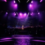 Carrie Underwood Instagram - Had a lot of fun last night @turningstone in Verona, NY! ❤️ Thanks for singing along and showing us a good time! Now we’ve just got to get @edeasonofficial and @ponisilver away from the bingo hall! 😝 📸: @jeffjohnsonimages #UpstateNewYork #FridayNight