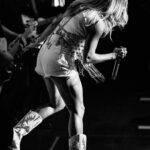Carrie Underwood Instagram - Last night was a great night for a second night @raviniafestival ! 😘 You all got pretty rowdy there by the end!!! Thanks for hanging with us for the weekend! It’s always a pleasure! ❤️❤️❤️ #Chicago #Ravinia 📸: @jeffjohnsonimages
