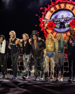 Carrie Underwood Instagram - Still flying high after the incredible show @geodispark here in #Nashville !!! Thanks @gunsnroses for having us out for a few dates! These shows were epic and all the #Gunners were beyond amazing to us! Thanks, Nashville, for SHOWING UP for my favorite band!!! ❤️ #DreamComeTrue #GnR 📸: @jeffjohnsonimages