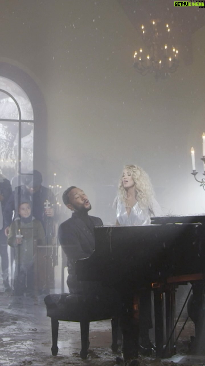 Carrie Underwood - 90K Likes - ‘Tis the Season! #FlashbackFriday to the music video for #Hallelujah with the uber-talented @johnlegend! #MyGift 🎁✨*link in bio
