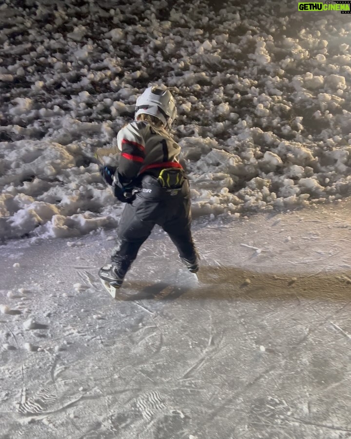 Carrie Underwood - 207K Likes - A special birthday for a special 5 year old!!! Our pond was frozen over in perfect condition for a night skate! What a treat!!! Happy birthday, Jake! I know you wouldn’t have wanted it any other way! #blessed #hockey #12 #HappyBirthday #DudePerfect