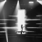 Carrie Underwood Instagram - Fridays are always a good time in #Vegas @resortsworldlv !!! What a crowd!!! You all were giving so much energy and that made us all so happy!!! THANK YOU! ❤️❤️❤️ #Reflection 📸: @jeffjohnsonimages
