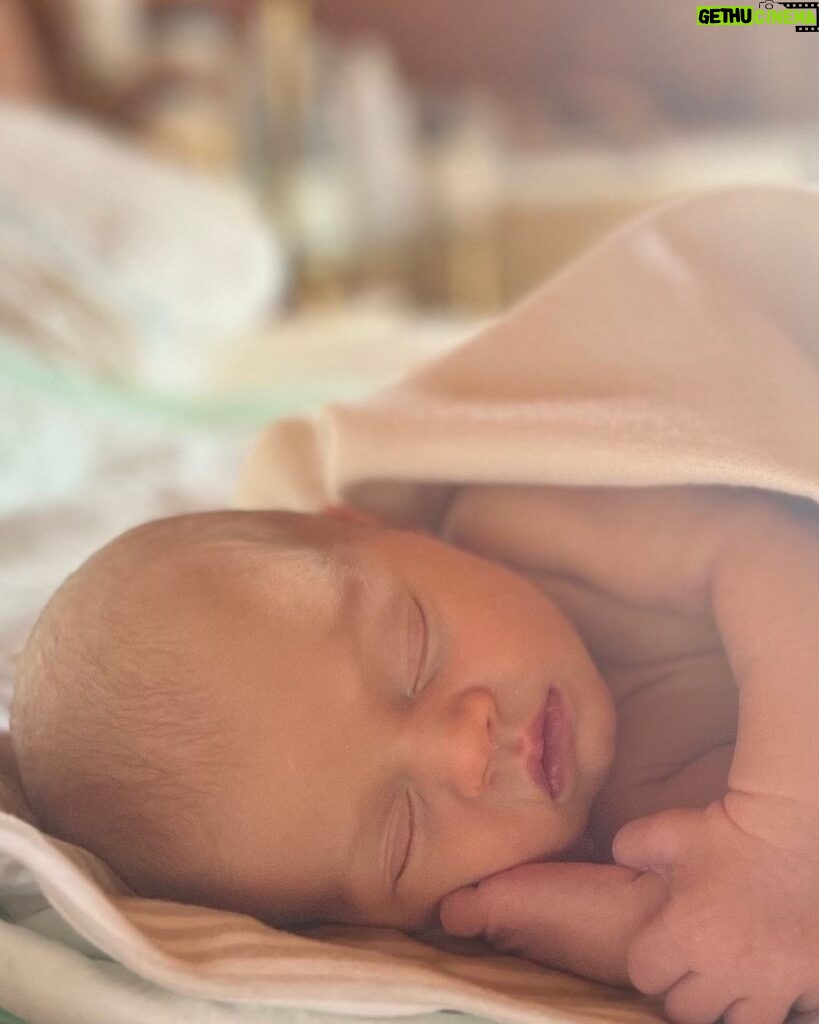 Carson Meyer Instagram - ✨Lou Isla Rice ✨ Our girl is here! After 15 hours of roaring labor she was born into her daddy’s hands in our home. It was the most challenging and divine experience of my life. We were held by two wise women whose trust in physiological birth guided us through our dream birth experience. Ten months ago when we called this soul into our hearts I felt the presence of a baby girl and although we waited to be surprised, I was certain throughout my pregnancy that she was the one joining us. Although I’ve known her for many moons now, she’s beyond my wildest dreams and more beautiful then I could have ever imagined! Shout out to her dad, love of my life, who has taken such great care of us and is endlessly dedicated to tending to the health and happiness of his Scorpio girls.