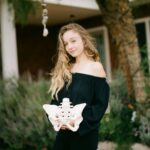 Carson Meyer Instagram - 🌱 GROWING TOGETHER 🌱 My next prenatal circle is open for enrollment! It takes place over zoom and expecting mamas from all over the country are welcome! This circle is a birth prep class and beyond! (Slide to see some of the many topics we cover). Most importantly this circle is a safe space, a sanctuary of love, for mamas-to-be to come together in community and explore all aspects of the journey to parenthood without judgement. It’s a place for parents to gather tools and information to help them feel confident and connected to their inner knowing, their inherent power and individual choices. Spaces are filling fast and limited space available. Click link in bio to join. Photo by the lovely @emmamariej_