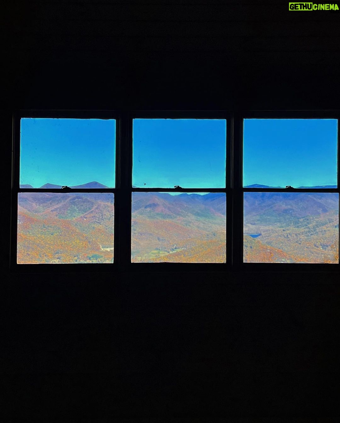 Carson Meyer Instagram - The colors of nostalgia