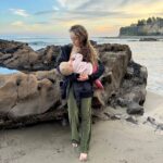 Carson Meyer Instagram – In 2023 I didn’t stick to a workout routine, not a whole lot of meditating, not a single full night of sleep, more sugar consumption than ever before, and moments of “self-care” were few and far between.  My business didn’t get nearly enough attention from me, I couldn’t show up for friends in the way I had in the past and I probably forgot to respond to your texts and emails more than once. 

All that said, 2023 was a year of so much joy and when I look at my daughter I am reminded it’s was my most productive year, it’s just that productivity looks different these days. Helping a little being grow and thrive is a season that won’t last forever. I know that with each year she will need me a little bit less and in time my capacity to tend to other aspects of myself will return. For now I’m having grace for myself and basking in the present moment and the new pace of life that comes with the integration of motherhood. 

Join me in the first Growing Together Pregnancy Circle of the New Year starting in Janurary !! Link in bio ✨

Photo by @erikaorbison