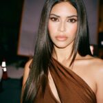 Cary Tauben Instagram - It’s not too much it’s a latte ☕️ Makeup @sabrinarinaldimakeup Skin prep @decreeskincare Hair Lead @andrewly for @oribe Hair @connorlangehair @oribe Production @_madamebrown