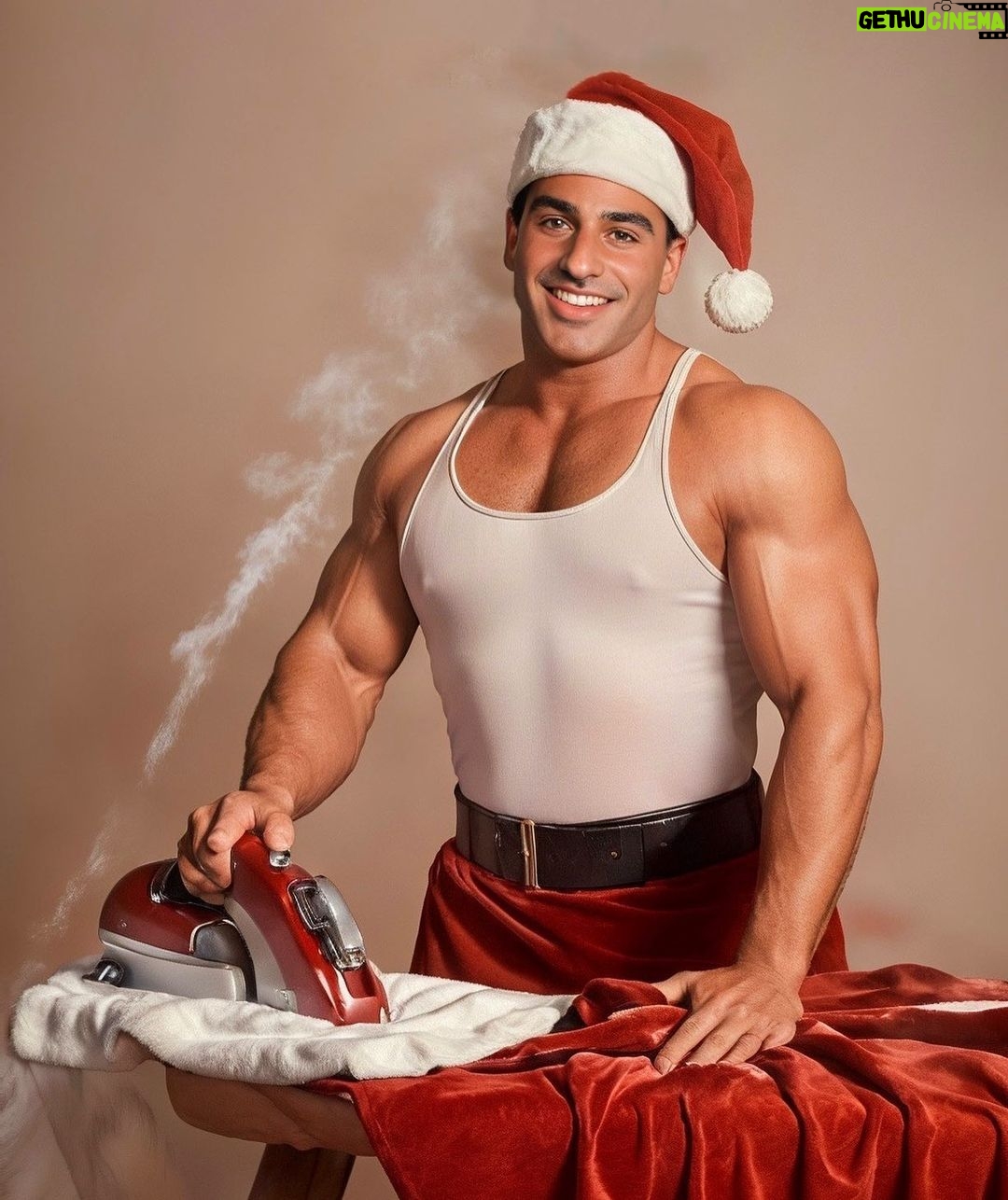 Cary Tauben Instagram - Merry Christmas from daddy to all who celebrate! I’m Coming for your muscles @diplo