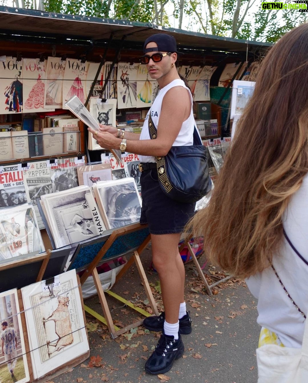 Cary Tauben Instagram - Trips to Aspen! Weekends in Paris! Christmas in St-Barts! Paris, France