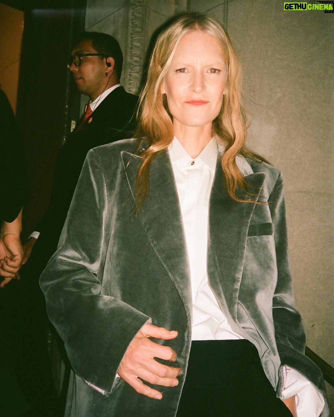 Cary Tauben Instagram - Film from the @fashioncanada #theones party! Thank you @georgeantono1 & @bernadettemorra for a wonderful evening celebrating Canadian icons!