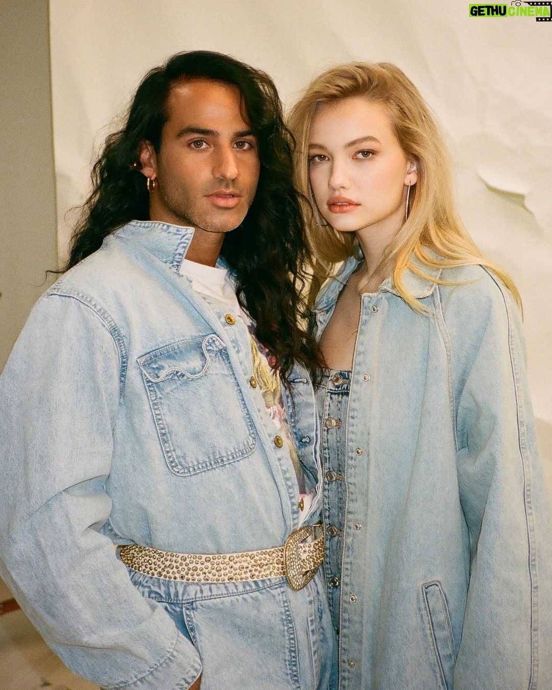 Cary Tauben Instagram - @aldo_shoes digital content film BTS with some of my favourite people 😘 special mention to @officialsweeney for assisting & also being my bts photographer on set!