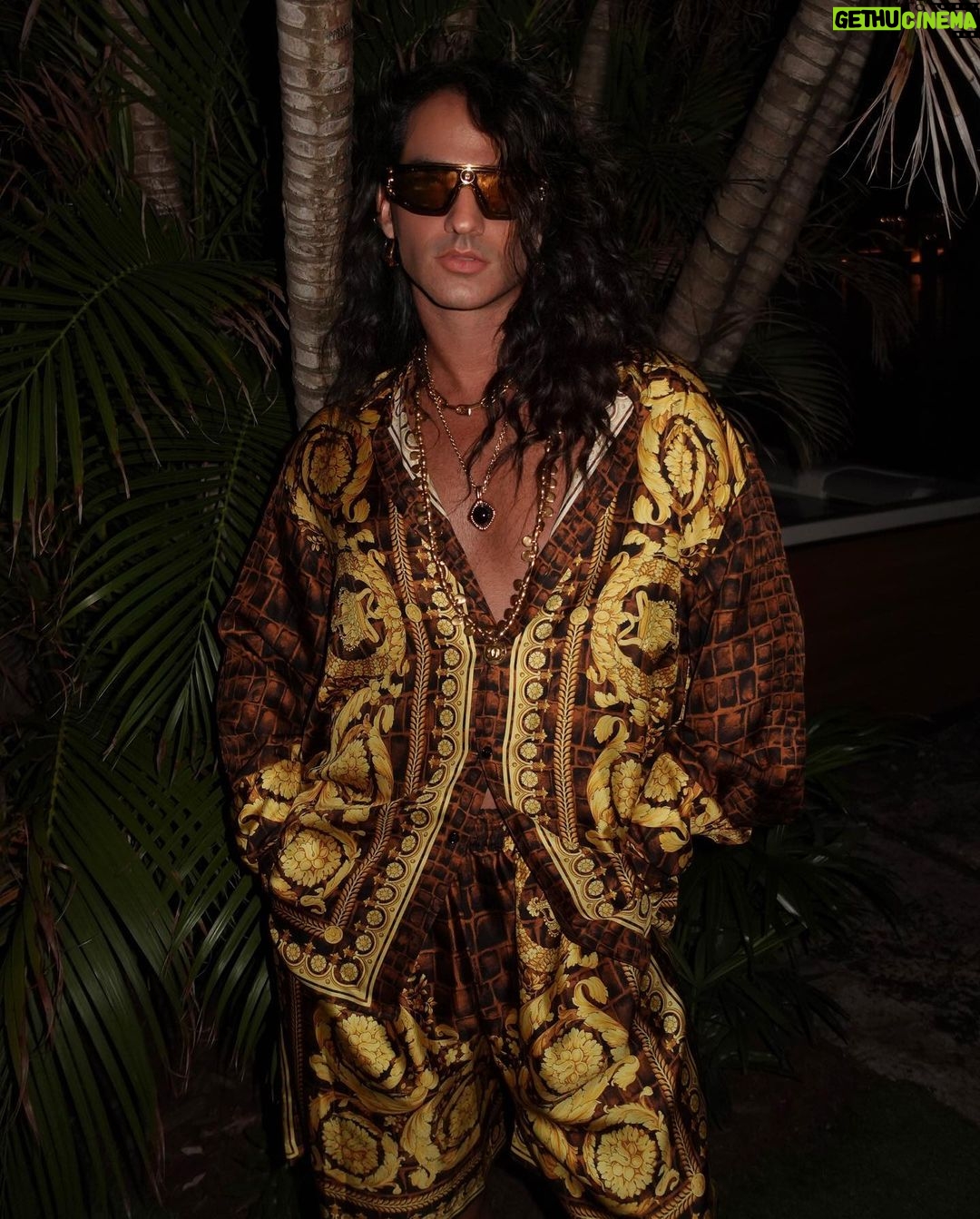 Cary Tauben Instagram - Thanks. It’s a Versayce. Miami, Florida