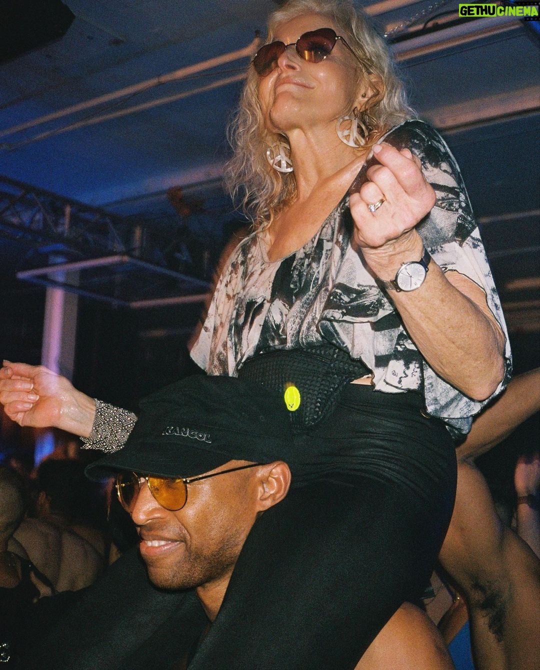 Cary Tauben Instagram - @honeydijon thank you for giving us a safe space to dance & be unapologetically ourselves! I danced for hours and never wanted to leave the dance floor, each track better than the next! You are Honey Fucking Dijon! Toronto, Ontario