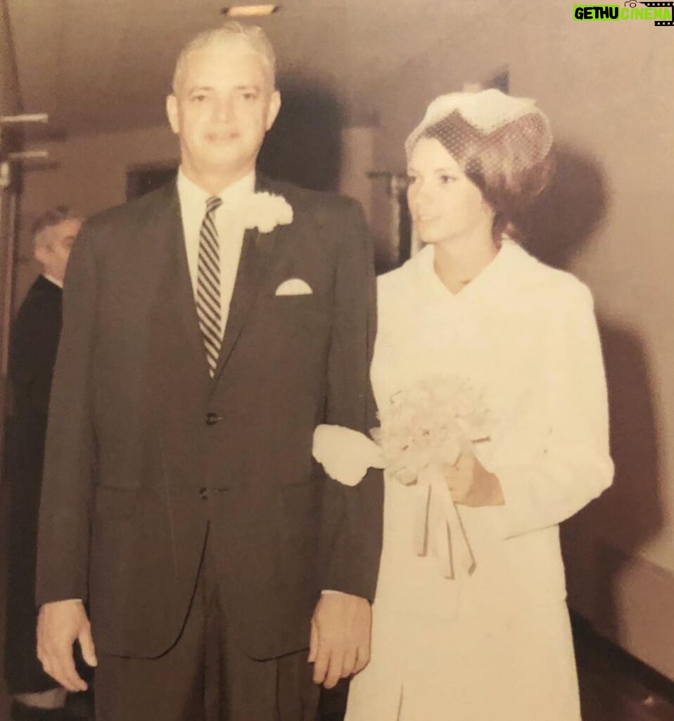 Casey Patterson Instagram - My lovely Mom and her Dad on her Wedding Day. Happy Mothers Day Mom!!! ❤️❤️❤️💋