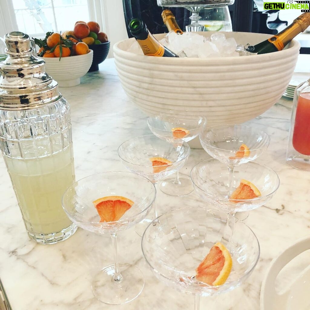 Casey Patterson Instagram - Summer Cocktail class at home #Paloma
