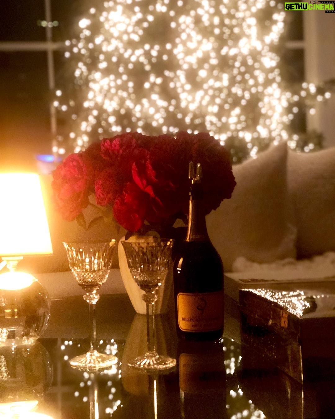 Casey Patterson Instagram - Thank you 2018 ~ You’re dismissed. 💋