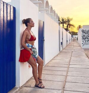 Catarina Jacob Instagram - Like the weather 🌡️🔥
