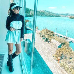 Catarina Jacob Instagram - Outfit of the Day! Do you like it? Óculos e camisa By @sheinofficial