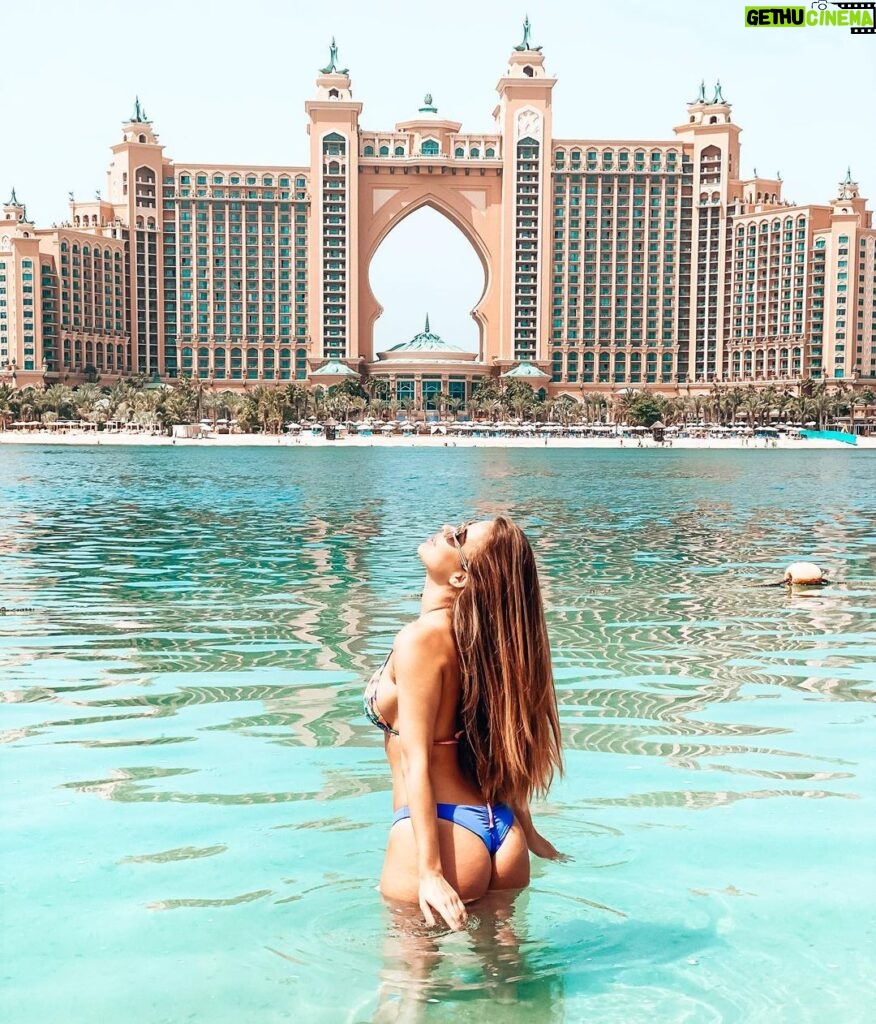 Catarina Jacob Instagram - Can i please go Back?! ❤️ #DUBAI Dubai