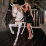 Catarina Jacob Instagram - In riding a horse, we borrow freedom! 🐎💓