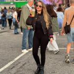 Catarina Jacob Instagram - Muito fácil me fazer feliz: Música, amigos e……… @nininhovazmaia_ 😂❤️ agora a sério um mundo sem isto deve ser um mundo triste, por isso, sou muito agradecida ❣️ North Music Festival