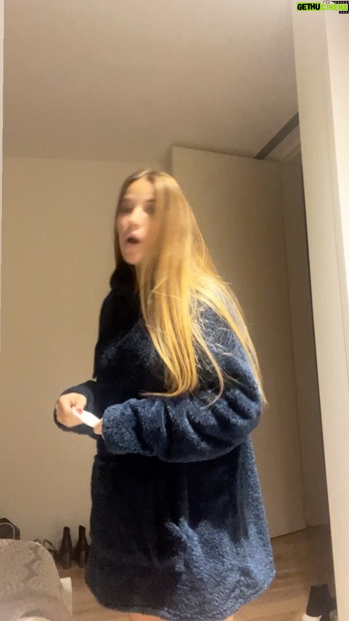Catarina Jacob Instagram - As cartas que eu espero que recebas @raqueljacoboficial 😏😈😂