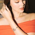 Catriona Gray Instagram - Hope you're all having a blooming good week so far. 🌸❤️ @bulgari